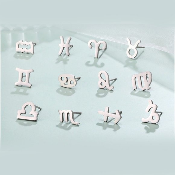 CAPRICORN Zodiac Silvertone Stud Earrings  on Card NEW! 1122x2 - Picture 4 of 4